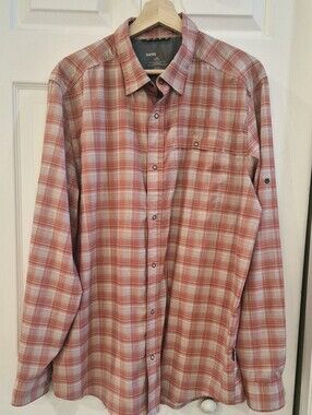 Swiss Tech Red and White Plaid Long-Sleeve Button-Down Shirt